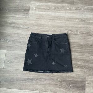 Current Elliott black star denim skirt size 28